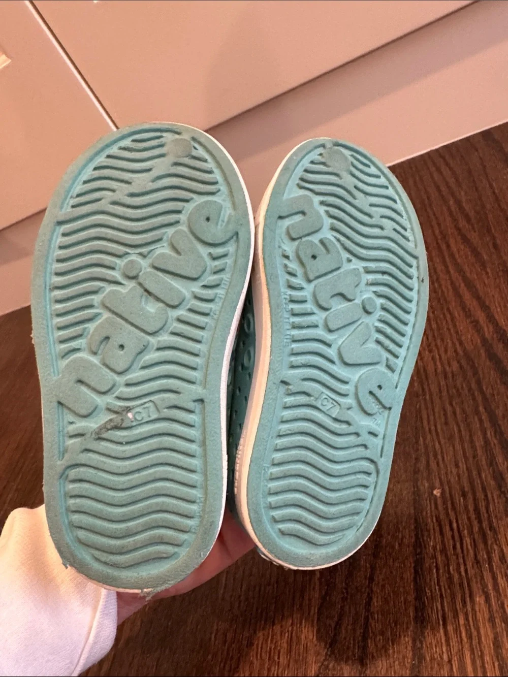 Native Jefferson Kids Aqua Blue Teal Slip On Water Shoes Size Child 7 / C7
